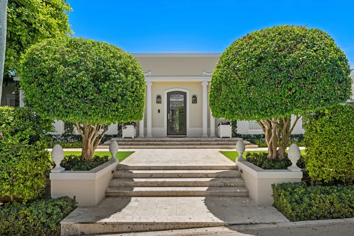 Palm Beach Island houses