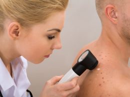 doctor identifying the skin issue of their patients dermatologist in New York skin specialist, best dermatologist in new york