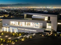 Aviation Enthusiasts’ $18.5M Vegas Home on the Market
