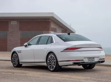 2024 Genesis G90