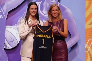 IOWA STAR KATE MARTIN’S DRAFT MOMENT GOES VIRAL