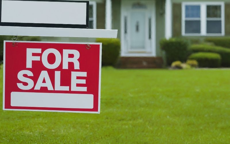 Homes: Selling Now, Buying Later? A Strategic Guide for Savvy Investors