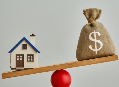 Real Estate Reset: Navigating Rising Rates & Potential Price Shifts