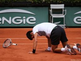 Novak Djokovic Triumphs in 5 Sets at French Open, Overcoming Knee Doubts