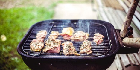 How to Host the Perfect Summer BBQ?