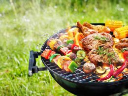 How to Host the Perfect Summer BBQ?