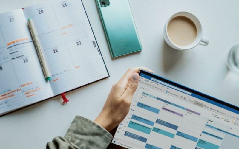 How to Create a Social Media Editorial Calendar?