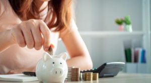 Smart Money Habits: How to Build Wealth Without Sacrificing Enjoyment