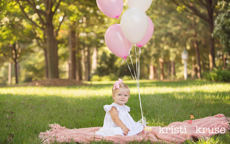 A documentary style for your 1st birthday photoshoot?