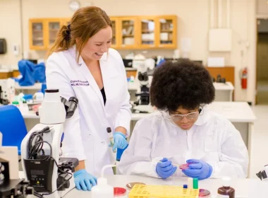 Guide-to-Science-Lab-Technology-Careers
