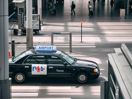 Mississauga to Toronto Airport Limo