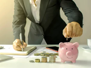 High-Yield Savings vs. CD Rates: 2025 Finance Comparison