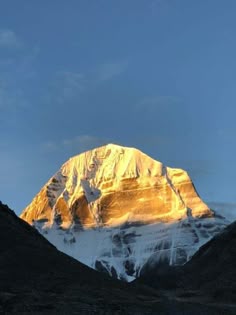 Kailash Mansarovar Yatra by Helicopter from Lucknow