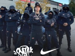 Syna world Hoodie