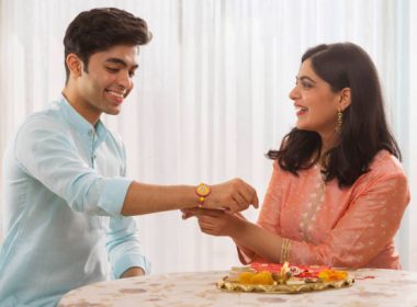 Send Rakhi Gifts To Amritsar Online