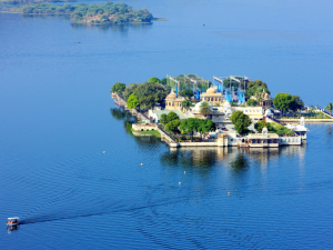 Is Jagmandir Island Palace a Good Choice for a Destination Wedding?