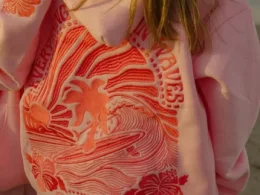 The Pink Palm Puff: A Blend of Style, Comfort, and Timeless Appeal