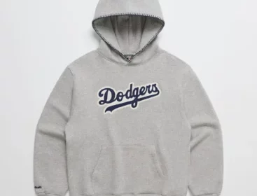 Madhappy-Dodgers-Raglan-Fleece-Hoodie-Flat-Campus-01-367x367