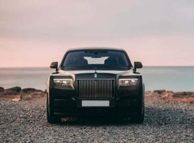 Rolls-Royce Chauffeur Hire
