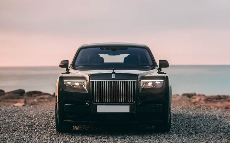 Rolls-Royce Chauffeur Hire
