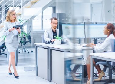 Revolutionizing HR: 9 Key Strategies for a Thriving Workforce in 2025