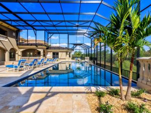 Florida Pool Enclosures by Hammond Industries