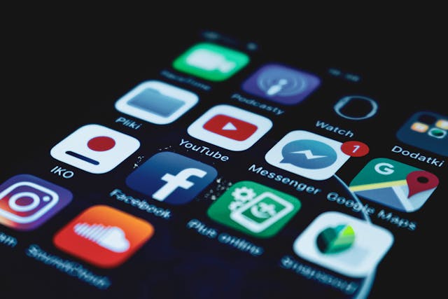 Social Media Services