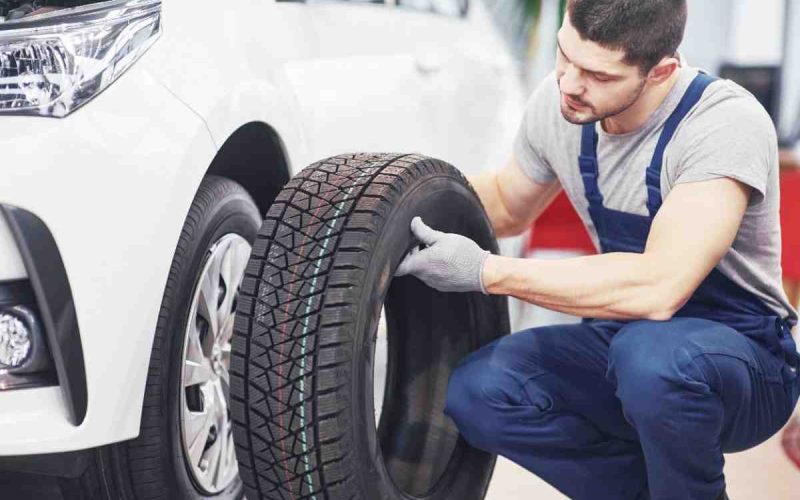 Tyre Change Services Dubai - ServiceMyCar