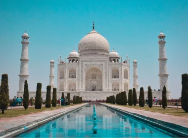 India Travel with Cultural fascination and the Taj Mahal
