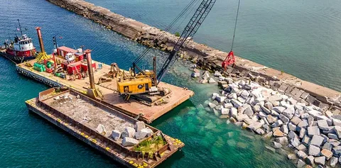 Coastal Construction 