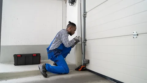 Automatic garage door