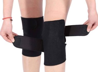 Elastic knee braces