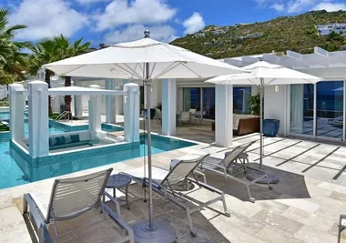 beach house rentals ECR