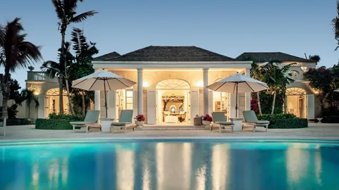 beach house rentals ECR