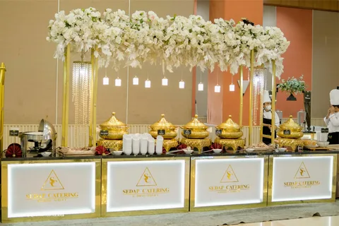 Wedding Caterer