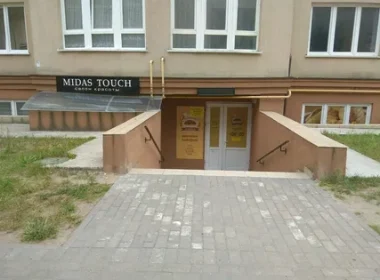 MIDAS TOUCH SPA AND SALON